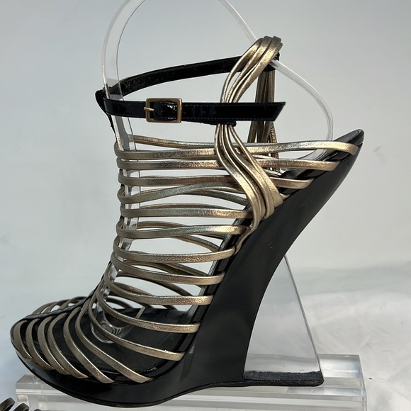 Salvatore Ferragamo Sz 9 Cage Strap Lucite High Heel Wedge Sandals Shoes - Picture 6 of 16